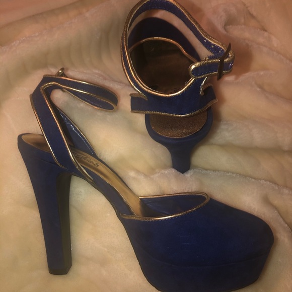 Women shoes - Picture 2 of 4